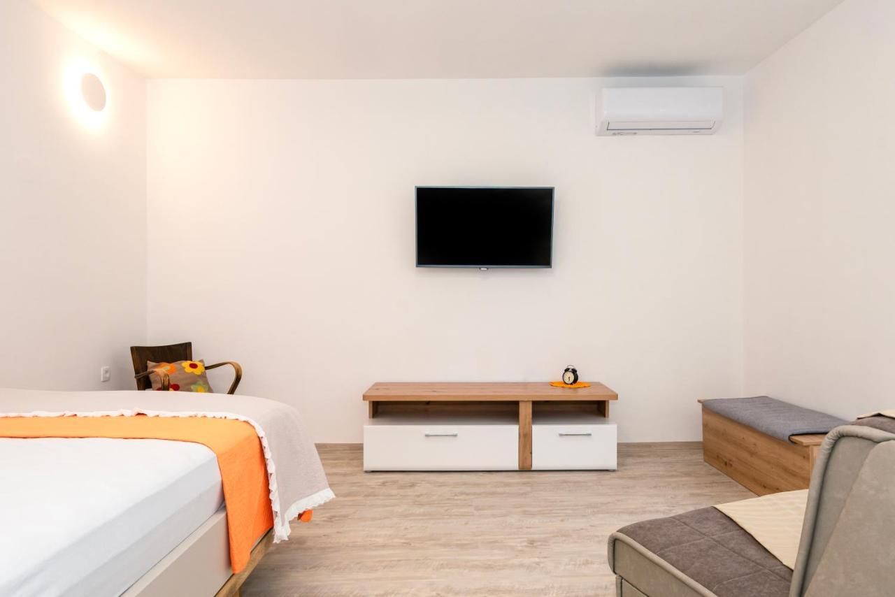 Studio Apartman Max Center Of The Old Town Free Parking Beautiful View Šibenik Buitenkant foto