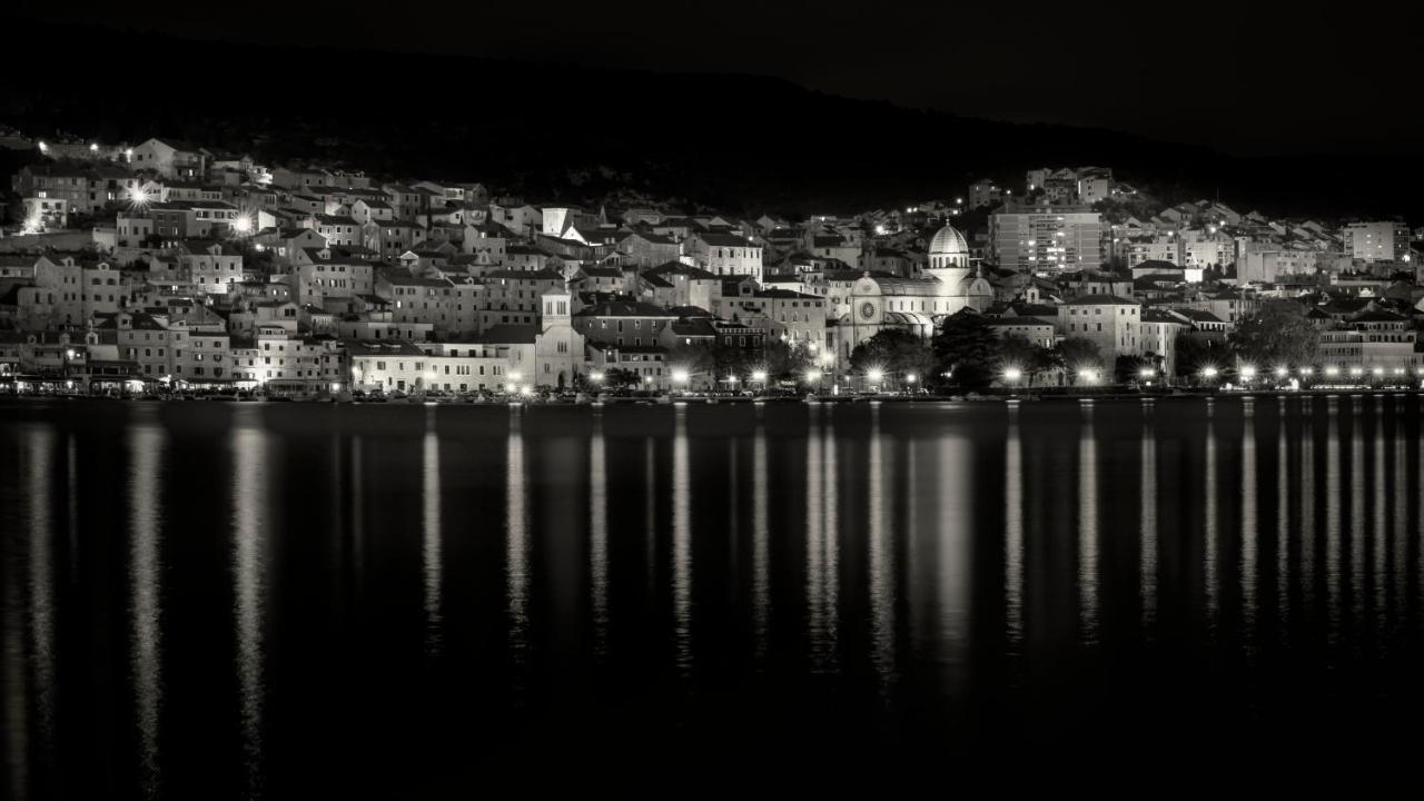 Studio Apartman Max Center Of The Old Town Free Parking Beautiful View Šibenik Buitenkant foto